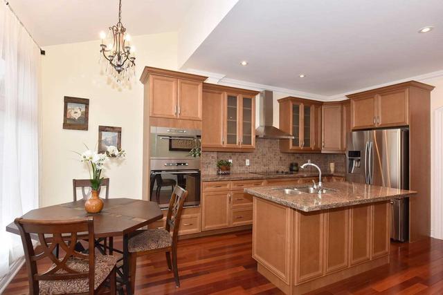 40 Deforest Rd, House detached with 3 bedrooms, 3 bathrooms and 1 parking in Toronto ON | Image 7