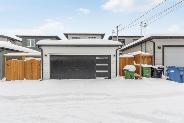 5834 37 Street Sw, House detached with 4 bedrooms, 3 bathrooms and 2 parking in Calgary AB | Image 36
