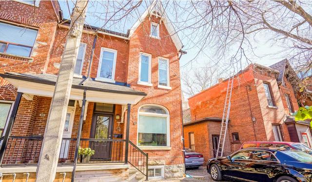 upper - 311 Markham St, House detached with 2 bedrooms, 2 bathrooms and 0 parking in Toronto ON | Image 12