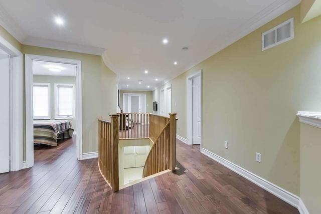 78 Boswell Rd, House detached with 5 bedrooms, 5 bathrooms and 6 parking in Markham ON | Image 3