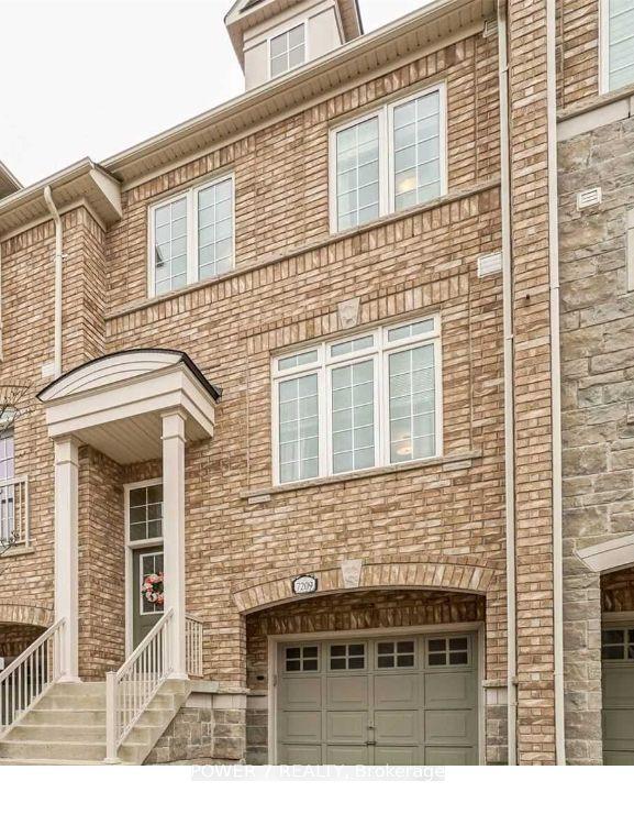 7209 Triumph Lane, Townhouse with 3 bedrooms, 3 bathrooms and 2 parking in Mississauga ON | Image 1