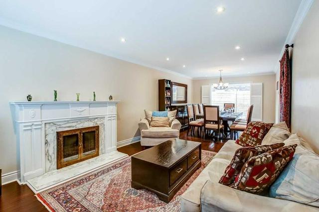 27 Shaughnessy Blvd E, House detached with 4 bedrooms, 4 bathrooms and 4 parking in Toronto ON | Image 23