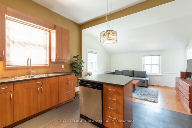 735 Waterloo St, House detached with 2 bedrooms, 1 bathrooms and 3 parking in London ON | Image 9