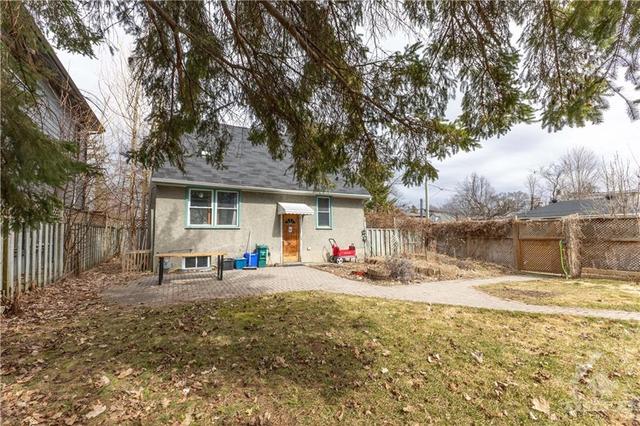 270 Clare Street, House detached with 2 bedrooms, 1 bathrooms and 5 parking in Ottawa ON | Image 8