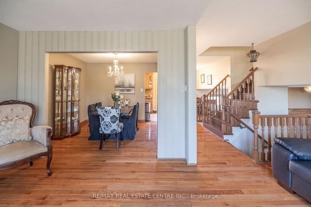 18 Northwood Cres, House detached with 3 bedrooms, 3 bathrooms and 6 parking in Guelph ON | Image 37