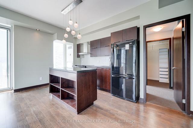 2608 - 126 Simcoe St, Condo with 3 bedrooms, 2 bathrooms and 1 parking in Toronto ON | Image 27