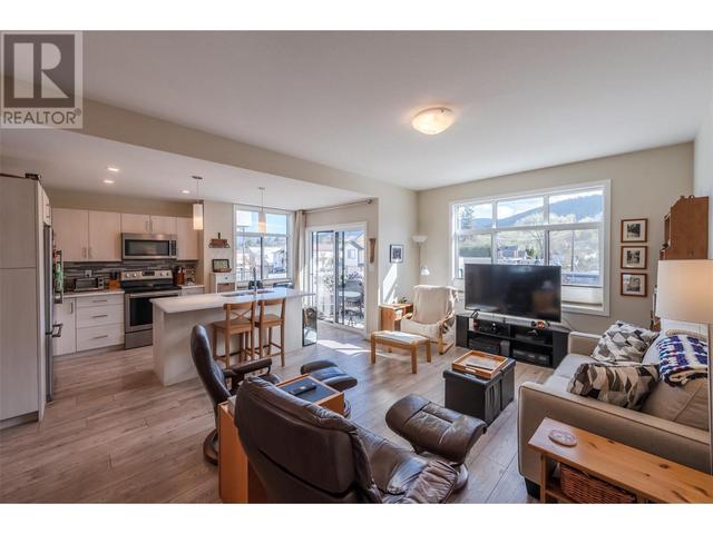 120 - 388 Eckhardt Avenue E, House attached with 3 bedrooms, 1 bathrooms and 4 parking in Penticton BC | Image 28