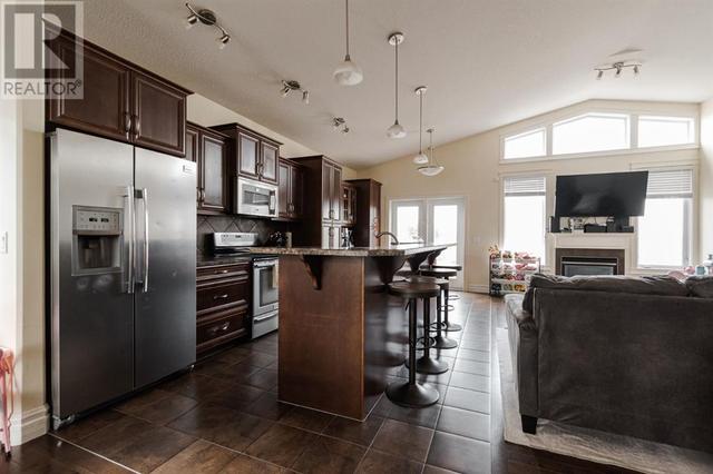 232 Fireweed Crescent, House detached with 5 bedrooms, 3 bathrooms and 4 parking in Wood Buffalo AB | Image 9