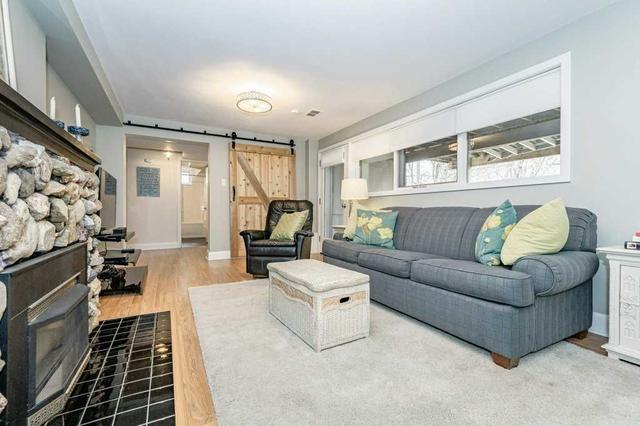 201 John St, House detached with 1 bedrooms, 2 bathrooms and 3 parking in Waterloo ON | Image 11