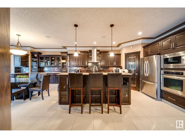5537 Mcluhan Bl Nw, House detached with 6 bedrooms, 5 bathrooms and 6 parking in Edmonton AB | Image 10