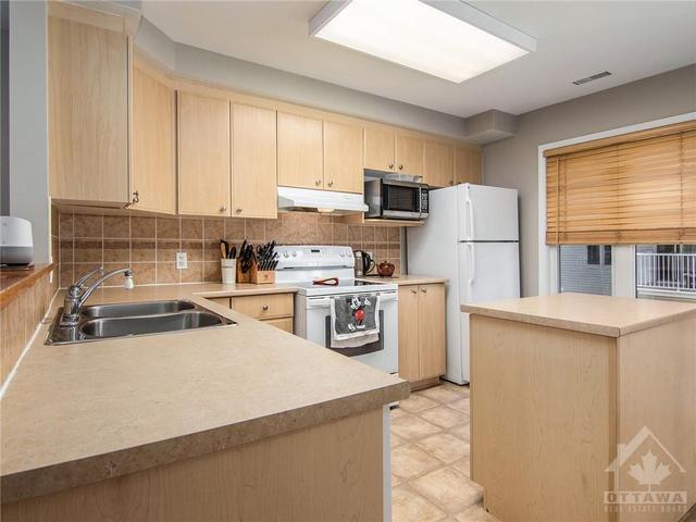 339 Elite Private, House attached with 2 bedrooms, 2 bathrooms and 1 parking in Ottawa ON | Image 9