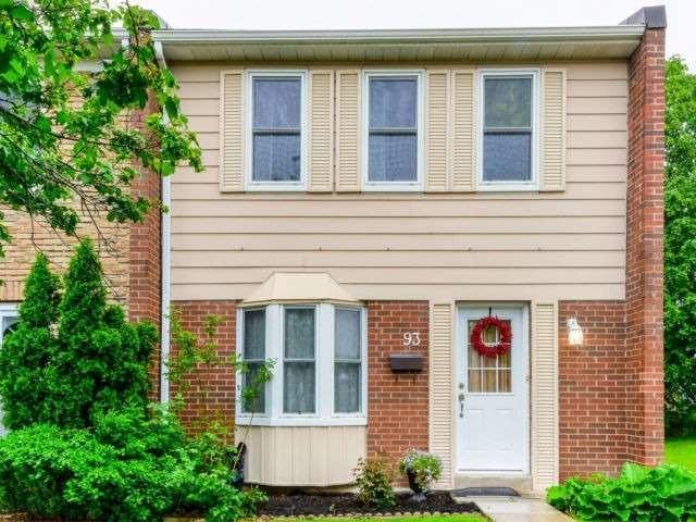 93 - 900 Central Park Dr, Townhouse with 3 bedrooms, 2 bathrooms and 1 parking in Brampton ON | Image 1