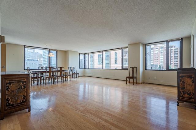 502d - 500 Eau Claire Avenue Sw, Condo with 2 bedrooms, 2 bathrooms and 2 parking in Calgary AB | Image 3
