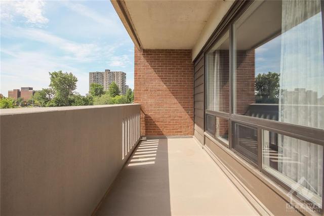 309 - 1100 Ambleside Drive, Condo with 2 bedrooms, 1 bathrooms and 1 parking in Ottawa ON | Image 12