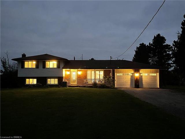 32 Irish Line, House detached with 3 bedrooms, 2 bathrooms and 10 parking in Haldimand County ON | Image 1