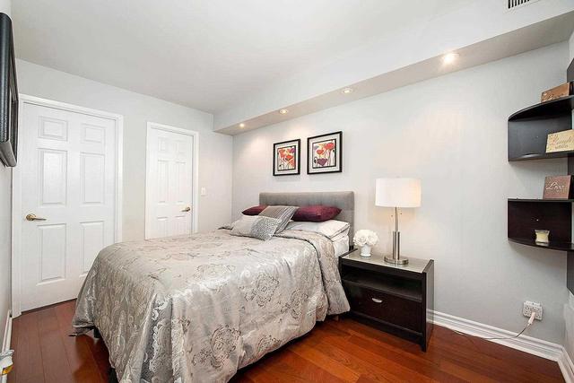 305 - 18 Merton St, Condo with 2 bedrooms, 3 bathrooms and 1 parking in Toronto ON | Image 14
