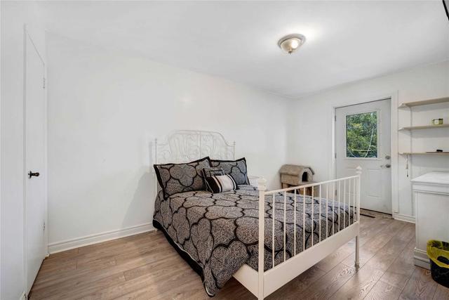 76 Teignmouth Ave, House detached with 3 bedrooms, 2 bathrooms and 4 parking in Toronto ON | Image 7