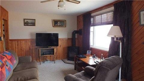 19 Digby's Side Rd, House detached with 3 bedrooms, 2 bathrooms and 7 parking in Central Manitoulin ON | Image 3