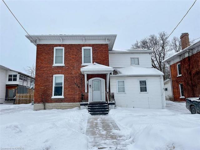 129 Bridge Street E, House detached with 6 bedrooms, 2 bathrooms and 4 parking in Greater Napanee ON | Image 2