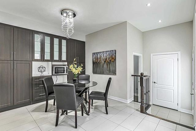 8 Sunnyside Hill Rd, House detached with 4 bedrooms, 4 bathrooms and 3 parking in Markham ON | Image 20