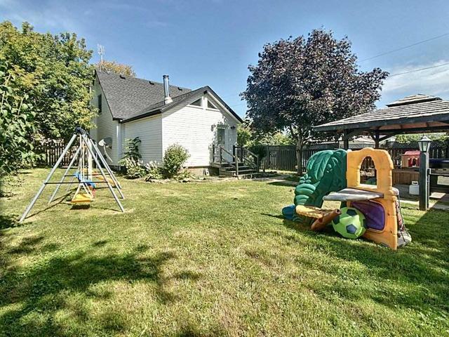 6984 Margaret St, House detached with 2 bedrooms, 2 bathrooms and 4 parking in Niagara Falls ON | Image 20
