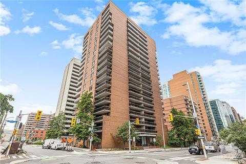 101 - 475 Laurier Avenue W, Condo with 2 bedrooms, 1 bathrooms and 1 parking in Ottawa ON | Card Image