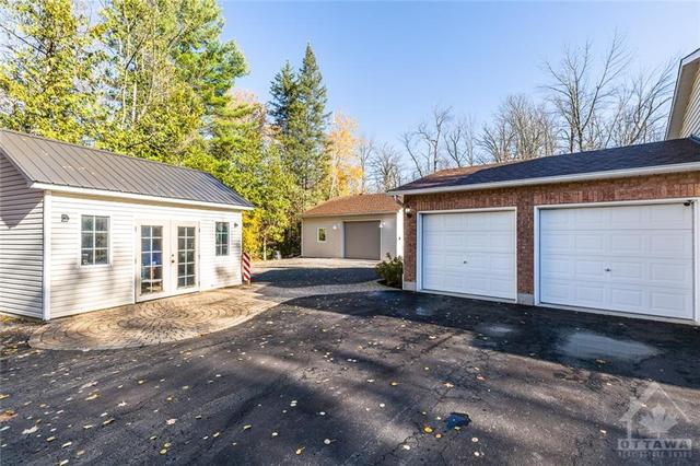 346 Cedar Crest Drive, House detached with 3 bedrooms, 2 bathrooms and 10 parking in Beckwith ON | Image 27