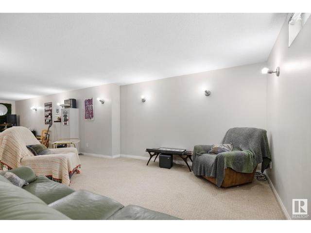 5908 97a Av Nw, House detached with 3 bedrooms, 2 bathrooms and null parking in Edmonton AB | Image 24