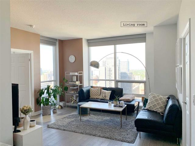 3802 - 761 Bay St, Condo with 2 bedrooms, 2 bathrooms and 1 parking in Toronto ON | Image 12