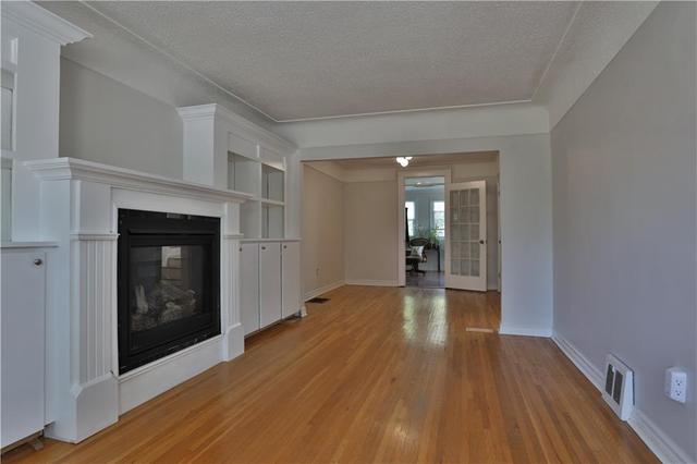 115 East 14th Street, House detached with 3 bedrooms, 1 bathrooms and 2 parking in Hamilton ON | Image 4