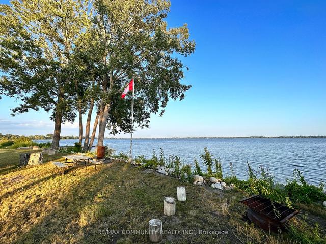 498 Hiscock Shores Rd, House detached with 3 bedrooms, 2 bathrooms and 6 parking in Prince Edward County ON | Image 12