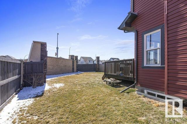3905 167a Av Nw, House semidetached with 3 bedrooms, 2 bathrooms and null parking in Edmonton AB | Image 27