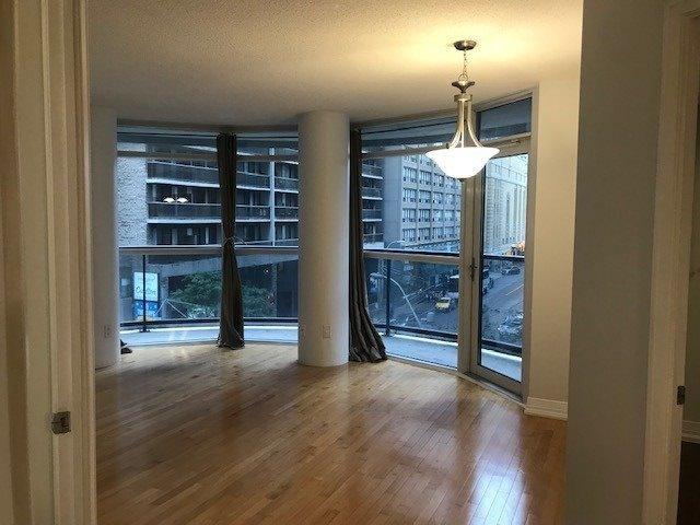 405 - 21 Carlton St, Condo with 2 bedrooms, 2 bathrooms and 1 parking in Toronto ON | Image 7