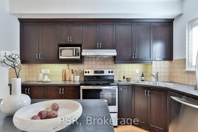 1003 College St, Townhouse with 3 bedrooms, 3 bathrooms and 1 parking in Toronto ON | Image 39