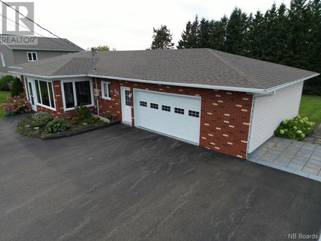233 Reservoir Street, House detached with 2 bedrooms, 2 bathrooms and null parking in Grand Falls NB | Image 5