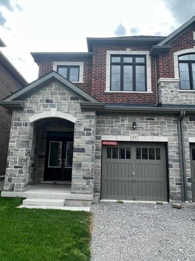 17 Closson Dr, House semidetached with 3 bedrooms, 3 bathrooms and 3 parking in Whitby ON | Image 19