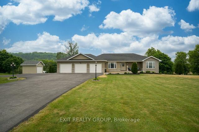 1176 County Road 27, House detached with 2 bedrooms, 4 bathrooms and 11 parking in Brighton ON | Image 1