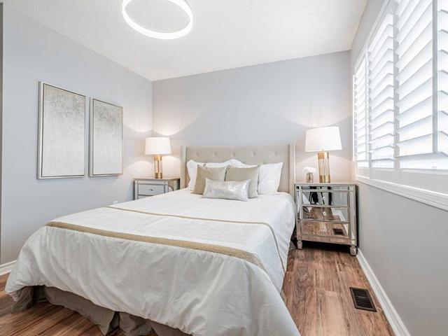 105 Weston Rd, Townhouse with 3 bedrooms, 3 bathrooms and 1 parking in Toronto ON | Image 7