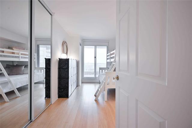 1001 - 2287 Lake Shore Blvd W, Condo with 2 bedrooms, 2 bathrooms and 2 parking in Toronto ON | Image 26
