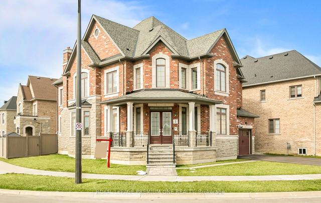 2 Love Crt, House detached with 4 bedrooms, 8 bathrooms and 8 parking in Brampton ON | Image 1