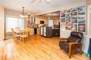 4623 82 Street Nw, Home with 3 bedrooms, 2 bathrooms and 2 parking in Calgary AB | Image 13