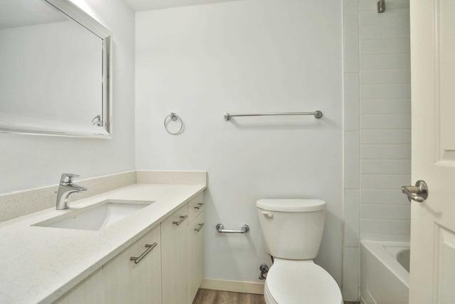708 - 220 Cannon St E, Condo with 2 bedrooms, 1 bathrooms and 0 parking in Hamilton ON | Image 7