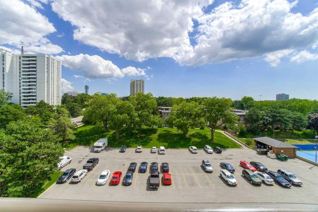 817 - 5 Parkway Forest Dr, Condo with 3 bedrooms, 2 bathrooms and 1 parking in Toronto ON | Image 26