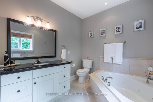 16 Alex Fisher Terr, House detached with 4 bedrooms, 5 bathrooms and 4 parking in Toronto ON | Image 5