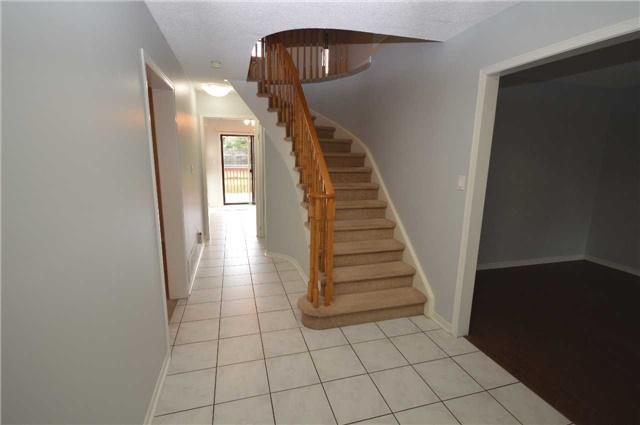 2816 Tradewind Dr, House detached with 4 bedrooms, 4 bathrooms and 4 parking in Mississauga ON | Image 6