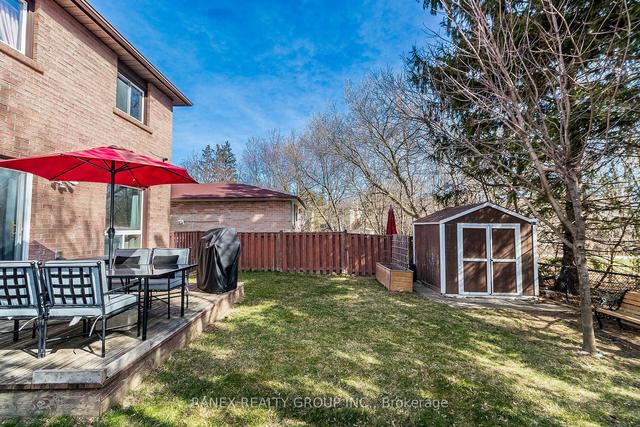 40 Talbot St, House detached with 3 bedrooms, 3 bathrooms and 4 parking in Brampton ON | Image 32