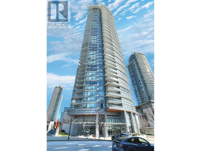3509 - 2008 Rosser Avenue, Condo with 0 bedrooms, 1 bathrooms and 1 parking in Burnaby BC | Image 2