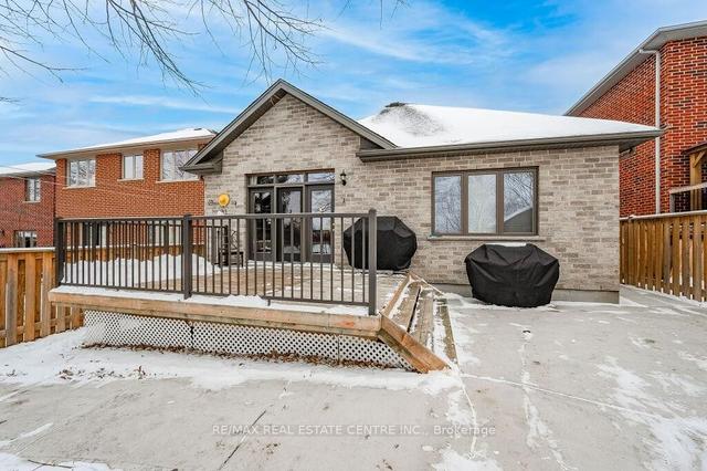 56 Law Dr, House detached with 2 bedrooms, 3 bathrooms and 4 parking in Guelph ON | Image 22
