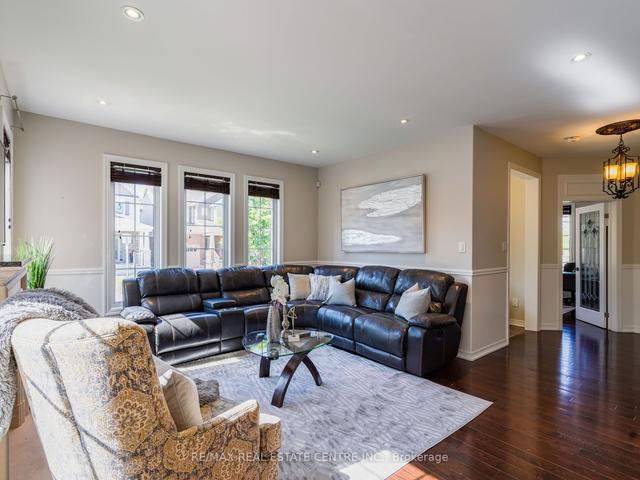 953 Gastle Way, House detached with 4 bedrooms, 5 bathrooms and 4 parking in Milton ON | Image 3