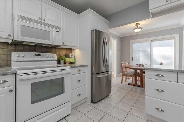 1262 De Quincy Cres, House detached with 3 bedrooms, 2 bathrooms and 3 parking in Burlington ON | Image 9